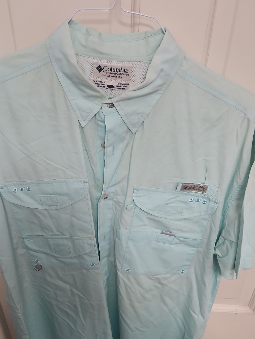 Columbia Light Mint Green Button-Front Shirt